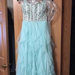 Prom/formal dress